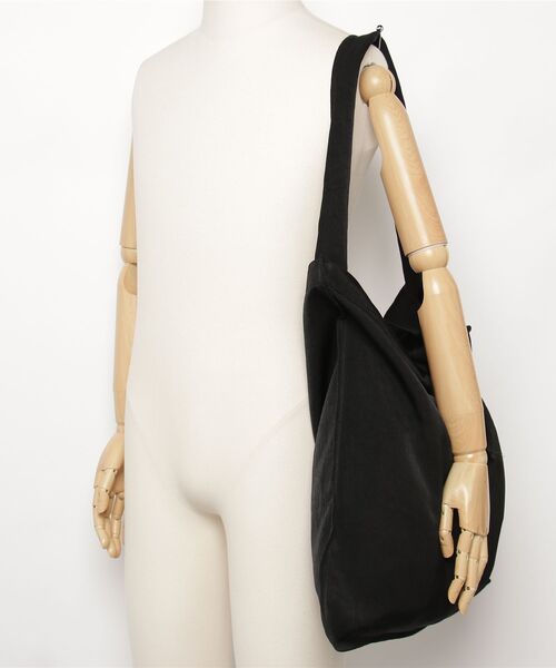 ITTI（イッチ）の「ITTI/イッチ/MARY INSIDE OUT TOTE - L / CERATO BRIGHT（トートバッグ・メンズ・ブラック・F）」の14枚目の写真
