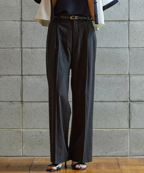 Tiara(ティアラ)の「2タックワイドパンツ(セットアップ可)(その他パンツ・レディース・ブラック/オレンジ/オフホワイト・2/3)」の2枚目の写真