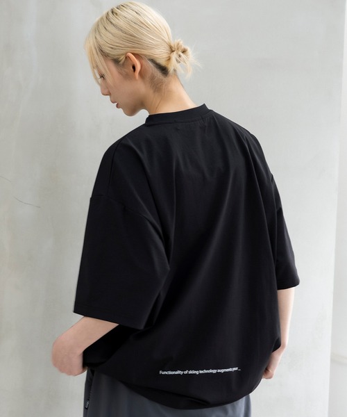 +phenix(プラスフェニックス)の「+phenix(プラスフェニックス)Outlast MIRRORED GRAPHIC SHORT SLEEVE TEE / ハンドドローン グラフィック ショートスリーブTシャツ(Tシャツ/カットソー・メンズ・ホワイト/グレー/ブラック・L/M)」の18枚目の写真