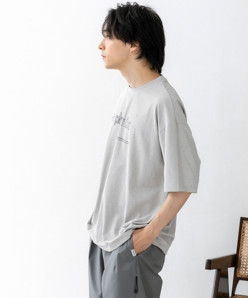 +phenix(プラスフェニックス)の「+phenix(プラスフェニックス)Outlast MIRRORED GRAPHIC SHORT SLEEVE TEE / ハンドドローン グラフィック ショートスリーブTシャツ(Tシャツ/カットソー・メンズ・ホワイト/グレー/ブラック・L/M)」の8枚目の写真