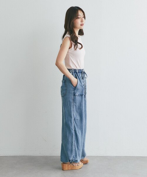 La boutique BonBon(ラブティックボンボン)の「セルロースデニムバギーパンツ(その他パンツ・レディース・ネイビー・2)」の14枚目の写真