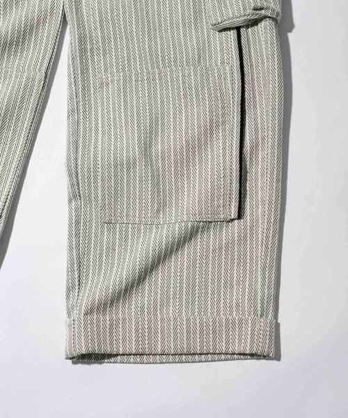 CASPER JOHN(キャスパージョン)の「Herringbone denim double knee cargo pants/ヘリンボーンデニムダブルニーカーゴパンツ(カーゴパンツ・メンズ・ネイビー/ホワイト・MEDIUM/X-SMALL/LARGE/SMALL)」の15枚目の写真