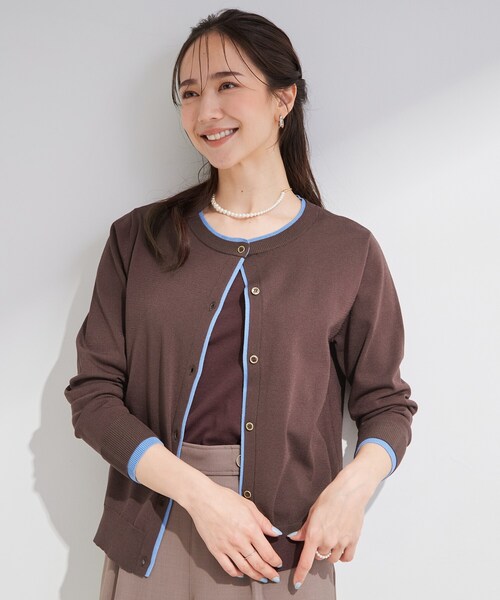 SHOO・LA・RUE（シューラルー）の「【S-LL/洗濯機可】レイヤード風でこなれ見え 配色カーディガン（カーディガン/ボレロ・レディース・ライトグレー/ブラック/ベージュ/ダークブラウン・04/03/02/01）」の19枚目の写真