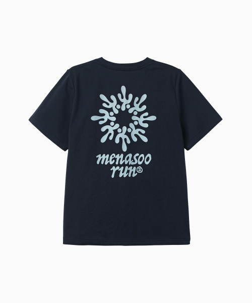 MENASOO(ミナス)の「Run Symbol Sorona T Shirt (Basic Fit)_Navy(Tシャツ/カットソー・レディース・ネイビー・S/L/2XL)」の18枚目の写真