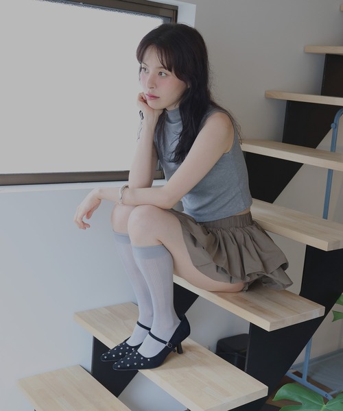Mili affinity(ミリアフィニティー)の「スタッズポインテッドパンプス(パンプス・レディース・ブラウン/ブラック・24-24.5cm/23-23.5cm)」の16枚目の写真