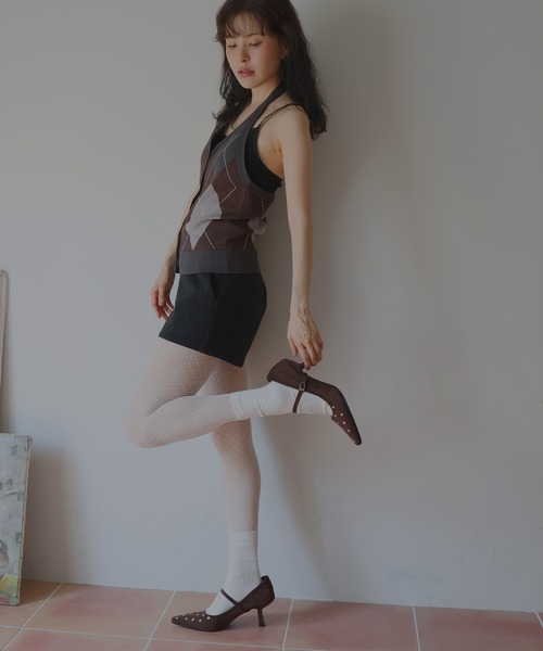 Mili affinity(ミリアフィニティー)の「スタッズポインテッドパンプス(パンプス・レディース・ブラウン/ブラック・24-24.5cm/23-23.5cm)」の8枚目の写真