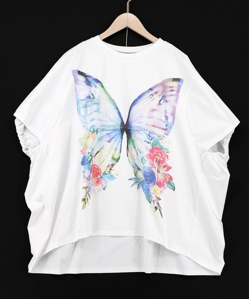 ScoLar（スカラー）の「ScoLar(スカラー) 水彩調 花蝶柄シルケットタッチプルオーバー（Tシャツ/カットソー・レディース・ブラック/オフホワイト/チャコールグレー・MEDIUM）」の9枚目の写真