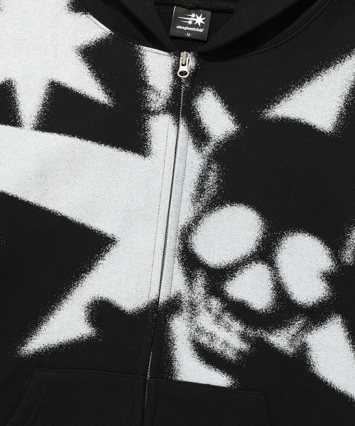 NICE GHOST CLUB(ナイスゴーストクラブ)の「SPRAY SKULL 3STAR HOODIE ZIP UP_BLACK(NG2EFUM485A)(パーカー・レディース・ブラック・S/M/L)」の8枚目の写真