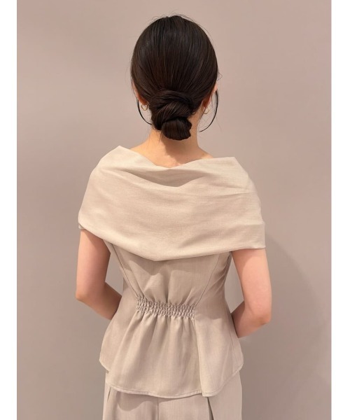 SNIDEL(スナイデル)の「【Washable/セットアップ対応】リボンノースリブラウス(シャツ/ブラウス・レディース・ベージュ/グレー・F)」の6枚目の写真