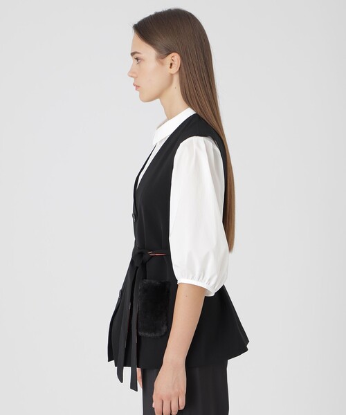 BLUE LABEL CRESTBRIDGE(ブルーレーベルクレストブリッジ)の「ファーポケットジレ(ブルゾン・レディース・ベージュ系その他4/ブラック・38/36)」の16枚目の写真