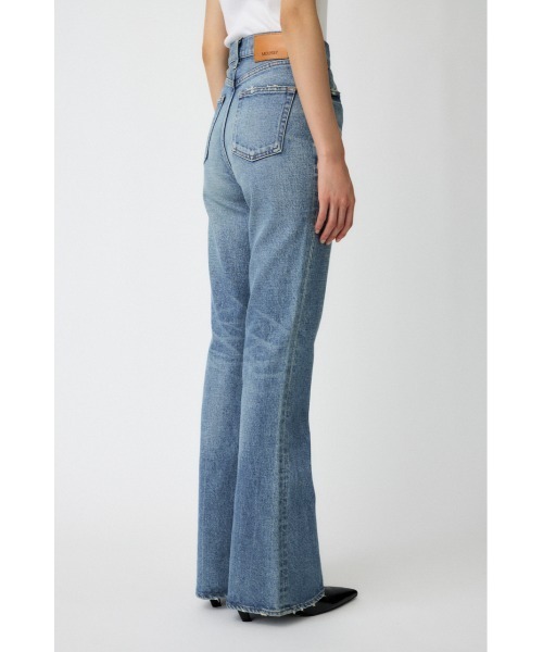 MOUSSY(マウジー)の「【シリーズ累計24万本販売】MVS FLARE(L) / ロングサイズ(デニムパンツ・レディース・ブルー/ワンウォッシュ・22inch/23inch/27inch/26inch/25inch/24inch)」の5枚目の写真
