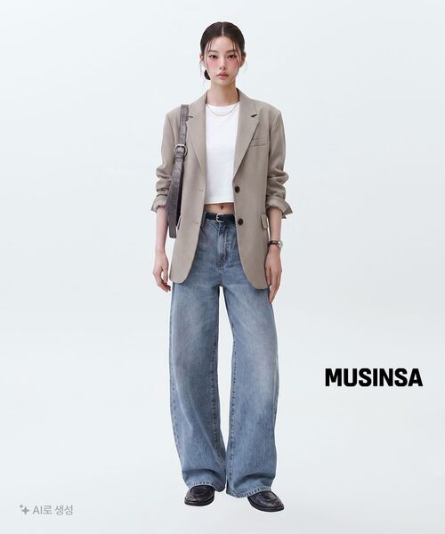 MUSINSA STANDARD WOMAN（ムシンサスタンダードウーマン）の「ウィメンズエッセンシャルカーブドデニムパンツ[ライトインディゴ]（デニムパンツ・レディース・その他・30/24/25/26/27/28/29）」の15枚目の写真