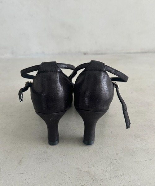 MYMOOD.(マイムード)の「グリッタークロスストラップパーティーヒール(パンプス・レディース・シルバー/ブラック・24.5cm/23.5cm)」の17枚目の写真
