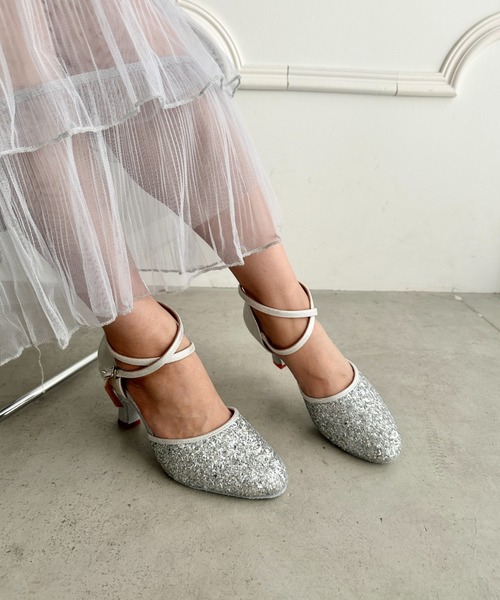 MYMOOD.(マイムード)の「グリッタークロスストラップパーティーヒール(パンプス・レディース・シルバー/ブラック・24.5cm/23.5cm)」の4枚目の写真