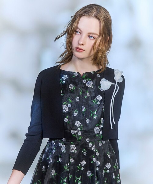 TOCCA(トッカ)の「MYSTIC ROSE BOLERO ボレロ(カーディガン/ボレロ・レディース・ブラック系/アイボリー系・SMALL/MEDIUM)」の2枚目の写真