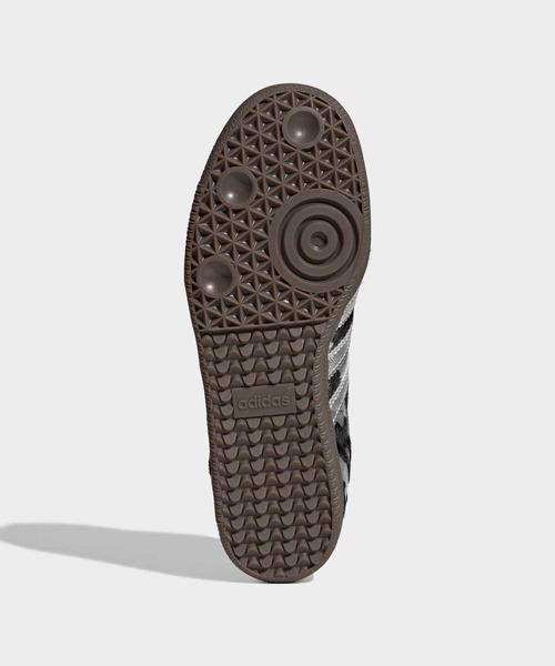 adidas（アディダス）の「サンバ OG / SAMBA OG / アディダスオリジナルス adidas Originals（スニーカー・レディース・ブラック・28.5cm/28.0cm/27.5cm/27.0cm/26.5cm/26.0cm/25.5cm/25.0cm/24.5cm/24.0cm/23.5cm/23.0cm/22.5cm/22.0cm）」の3枚目の写真