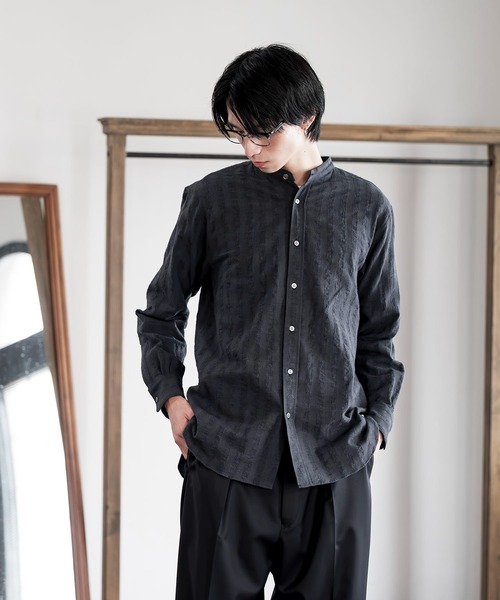 kuros'（クロス）の「【kuros’オリジナル】ドビーチェックバンドカラーシャツ UNISEX（シャツ/ブラウス・レディース・ブラック/グレー・X-LARGE/LARGE/SMALL/MEDIUM）」の4枚目の写真