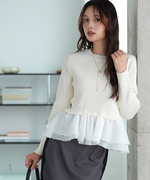 TRUDEA(トルディア)の「ラメシアーティアードニット(ニット/セーター・レディース・アイボリー/ネイビー/ブラック・MEDIUM)」の1枚目の写真