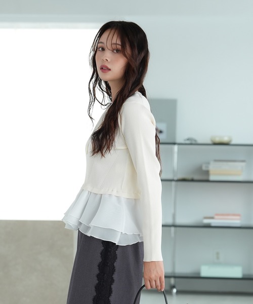 TRUDEA(トルディア)の「ラメシアーティアードニット(ニット/セーター・レディース・アイボリー/ネイビー/ブラック・MEDIUM)」の5枚目の写真