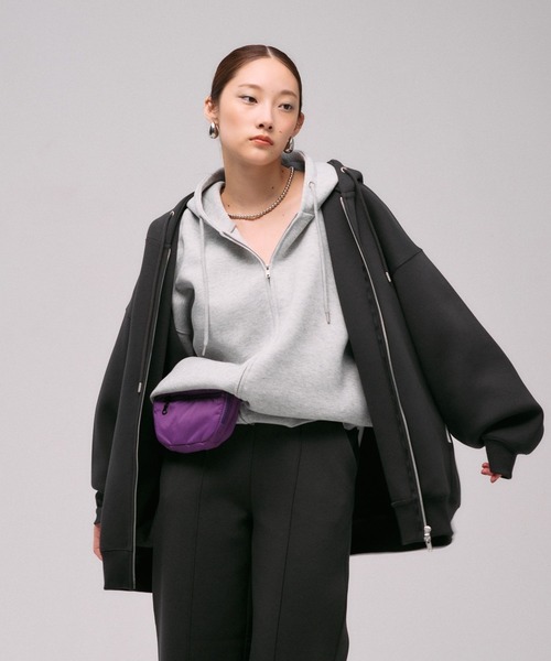 LEPSIM(レプシィム)の「《パフエアシリーズ》BIGZIPフーディー 1068672(パーカー・レディース・カーキ/チャコールグレー/ブラウン/グレー・FREE)」の14枚目の写真