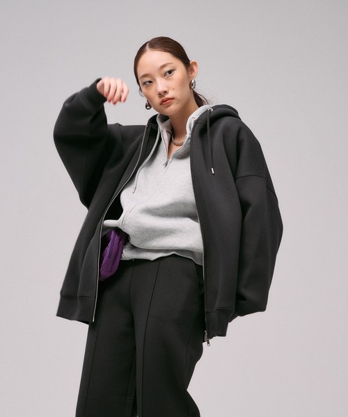 LEPSIM(レプシィム)の「《パフエアシリーズ》BIGZIPフーディー 1068672(パーカー・レディース・カーキ/チャコールグレー/ブラウン/グレー・FREE)」の15枚目の写真