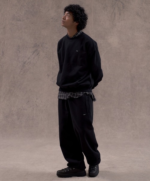 HUF(ハフ)の「huf eightynine FLEECE CREW(スウェット・メンズ・ブラック/アッシュグレー/オリーブ/ライトピンク・XXL/XL/L/M/S)」の12枚目の写真