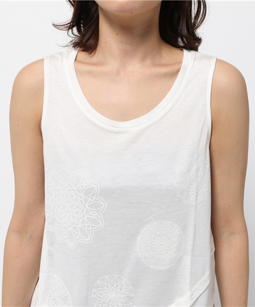 Desigual(デシグアル)の「★「Desigual/デシグアル」斜めティアードヘムタンクトップ(Tシャツ/カットソー・レディース・ホワイト系その他・LARGE/MEDIUM/X-SMALL/X-LARGE/SMALL/XX-LARGE)」の5枚目の写真