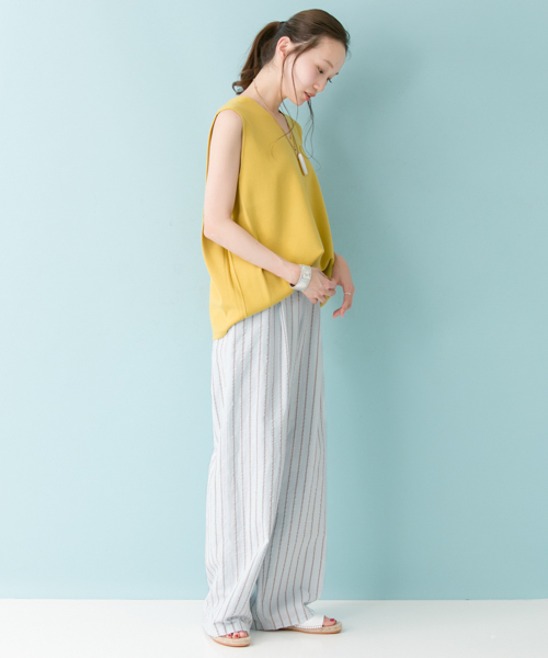 URBAN RESEARCH(アーバンリサーチ)の「UR ストライプイージーワイドパンツ(その他パンツ・レディース・サックスブルー/オフホワイト・FREE)」の14枚目の写真