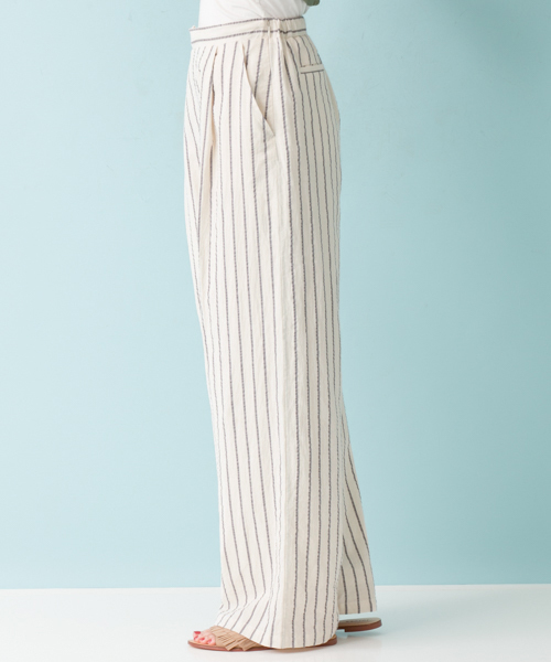 URBAN RESEARCH(アーバンリサーチ)の「UR ストライプイージーワイドパンツ(その他パンツ・レディース・サックスブルー/オフホワイト・FREE)」の16枚目の写真