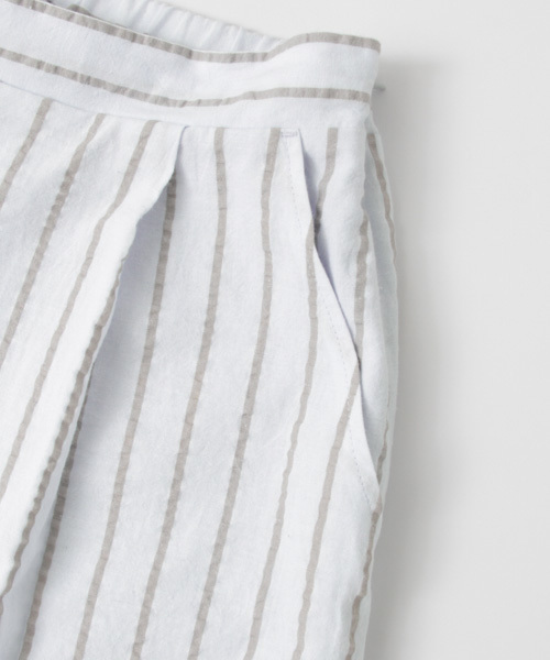URBAN RESEARCH(アーバンリサーチ)の「UR ストライプイージーワイドパンツ(その他パンツ・レディース・サックスブルー/オフホワイト・FREE)」の8枚目の写真