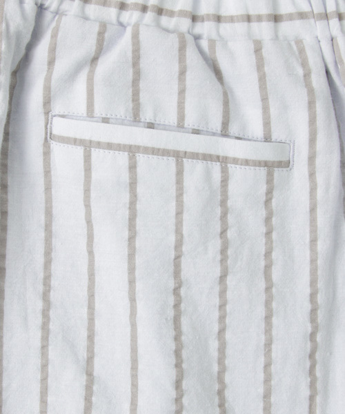 URBAN RESEARCH(アーバンリサーチ)の「UR ストライプイージーワイドパンツ(その他パンツ・レディース・サックスブルー/オフホワイト・FREE)」の5枚目の写真