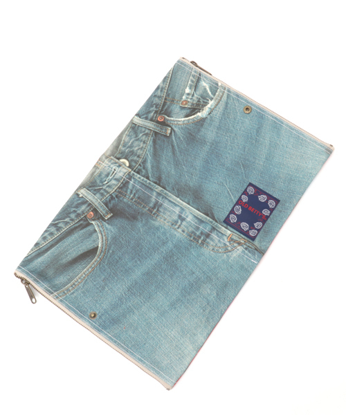 OLD BETTY'S（オールドベティーズ）の「W Face Canvas Clutch Pouch/ダブルフェイスキャンバスクラッチポーチ（クラッチバッグ・レディース・ウッド/マルチ・FREE）」の7枚目の写真