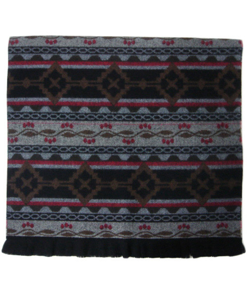 ８(eight)（エイト）の「エスニック調 ロングマフラー 大判 ストール（マフラー・メンズ・ブラック/レッド/ピンク/グレー・FREE）」の6枚目の写真