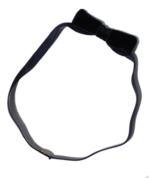 こども ビームス(コドモビームス)の「lusikka / ベロアカチューム(カチューシャ・キッズ・ブラック/ネイビー・ONE SIZE)」の2枚目の写真