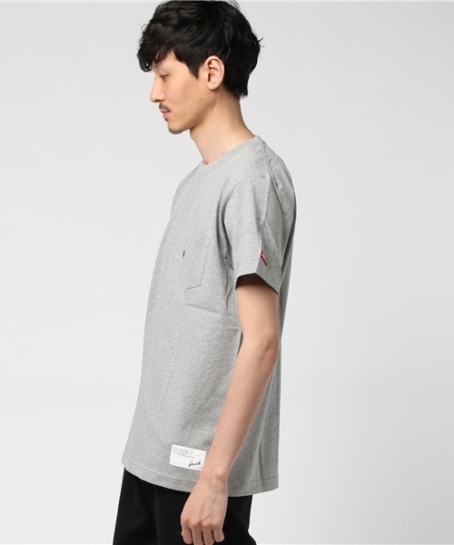 GRANDE FOOTBALL PRODUCTS(グランデフットボールプロダクツ)の「【GRANDE/グランデ】gfp EMBROID POCKET Tシャツ(Tシャツ/カットソー・メンズ・ヘザーグレー/ホワイト/ネイビー/ブラック・L/S/M/XL)」の9枚目の写真