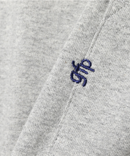 GRANDE FOOTBALL PRODUCTS(グランデフットボールプロダクツ)の「【GRANDE/グランデ】gfp EMBROID POCKET Tシャツ(Tシャツ/カットソー・メンズ・ヘザーグレー/ホワイト/ネイビー/ブラック・L/S/M/XL)」の6枚目の写真