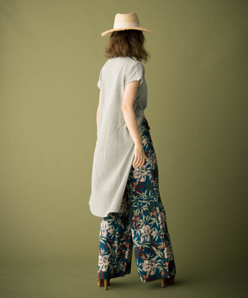 LAYMEE（レイミー）の「Fell wide pants / フェルワイドパンツ（その他パンツ・レディース・ブルー/アイボリー・FREE）」の4枚目の写真