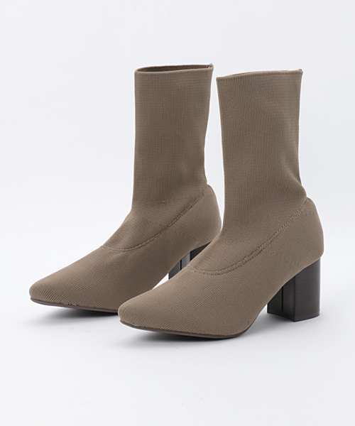 KOBE LETTUCE（コウベレタス）の「[無地/ラメ]チャンキーヒールミディアムソックスブーツ（ブーツ・レディース・ダークブラウン/チャコールグレー/ブラック×シルバー/ブラック/キャメル/ベージュ/ワイン・M/LL/L/S）」の6枚目の写真