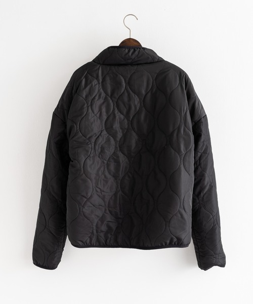 Rocky Monroe（ロッキーモンロー）の「オーバーサイズ フリースボアジャケット リバーシブルブルゾン（ブルゾン・レディース・ブラック/チャコール/グレー/ネイビー/ベージュ/アイボリー/パープル/ブラック×ホワイト・L/XL/M/S）」の22枚目の写真