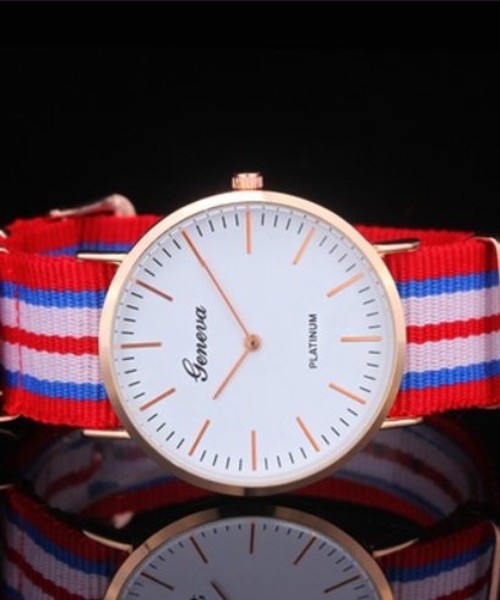 おしゃれスタ（オシャレスタ）の「【XROSS RAY】カジュアル　ウオッチ（アナログ腕時計・レディース・A/B/C/D/E/F/G/H/I/J/K/L・FREE）」の2枚目の写真