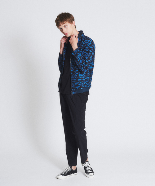 ABAHOUSE（アバハウス）の「【Recency of Mine】カモプリントシアサッカーショートブルゾン（ブルゾン・メンズ・ベージュ/ネイビー・44/46/48）」の3枚目の写真