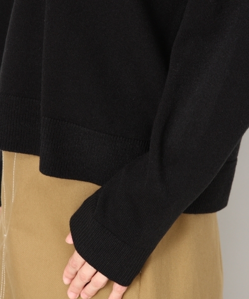 LOWRYS FARM（ローリーズファーム）の「ファンクションＶネック　805084（ニット/セーター・レディース・ブラック/ブラック×ホワイト/グレー/ブラウン/オフホワイト・MEDIUM/LARGE）」の10枚目の写真