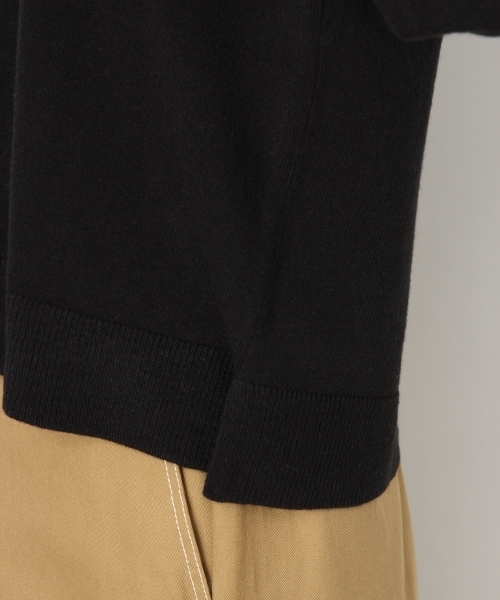 LOWRYS FARM（ローリーズファーム）の「ファンクションＶネック　805084（ニット/セーター・レディース・ブラック/ブラック×ホワイト/グレー/ブラウン/オフホワイト・MEDIUM/LARGE）」の11枚目の写真