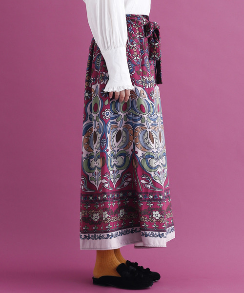 MERLOT（メルロー）の「書斎のじゅうたん柄スカート7875（スカート