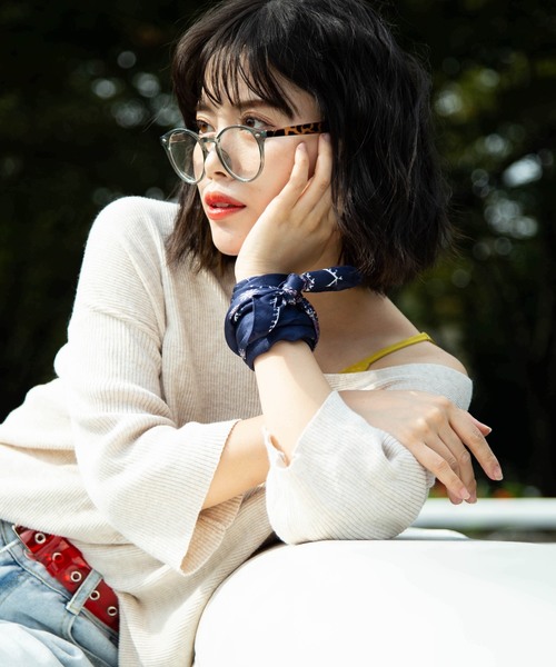 HURRI CURRI (ハリクリ)の「【HURRI CURRI】BRATAC バンダナ風ラインパターン シルクスカーフ(バンダナ/スカーフ)」|ネイビー