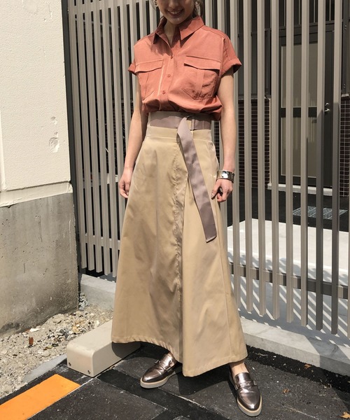 &g'aime（アンジェム）の「【&g'aime】テープベルトロングスカート（スカート・レディース・ベージュ/ネイビー/イエロー/ブルー・FREE）」の5枚目の写真