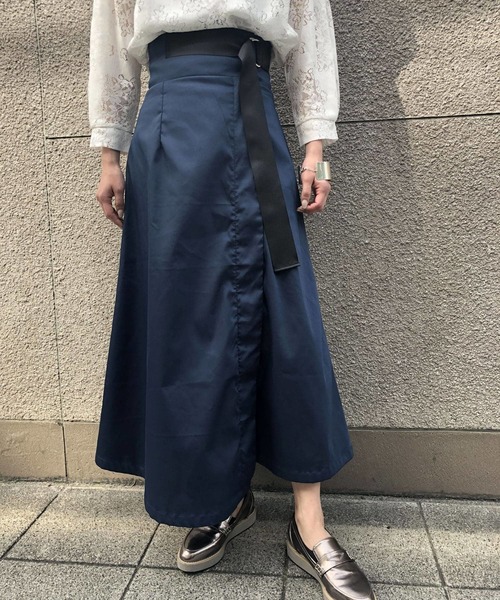 &g'aime（アンジェム）の「【&g'aime】テープベルトロングスカート（スカート・レディース・ベージュ/ネイビー/イエロー/ブルー・FREE）」の20枚目の写真