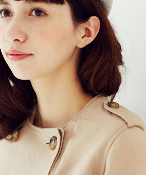 Another Edition（アナザーエディション）の「AE[S]ﾘﾖｾﾙ OX NO/COL TRNC　Я（トレンチコート・レディース・ベージュ/ネイビー・SMALL/MEDIUM）」の6枚目の写真