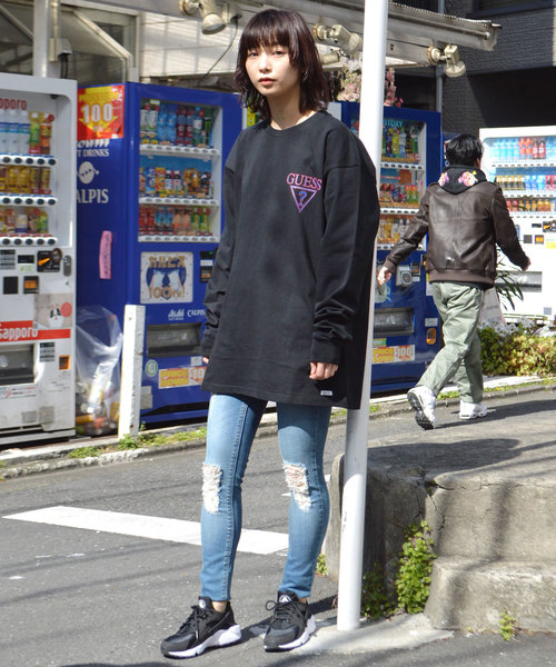 ROOPTOKYO（ループトウキョウ）の「別注：Guess Green Label/ゲスグリーンレーベル Triangle Q Mark Back Print LS Tee（Tシャツ/カットソー・メンズ・ホワイト/ブラック・M/S/L/XL）」の18枚目の写真