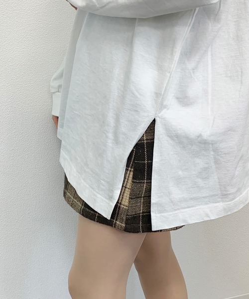 apres jour（アプレジュール）の「スリット入りBIGロンＴ【ZOZOTOWN限定アイテム】（Tシャツ/カットソー・レディース・オフホワイト/ライトベージュ/モカ・フリー）」の6枚目の写真